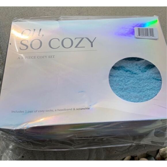 Oh So Cozy BUNDLE of TWO Gift Sets
NWT - Picture 2 of 4